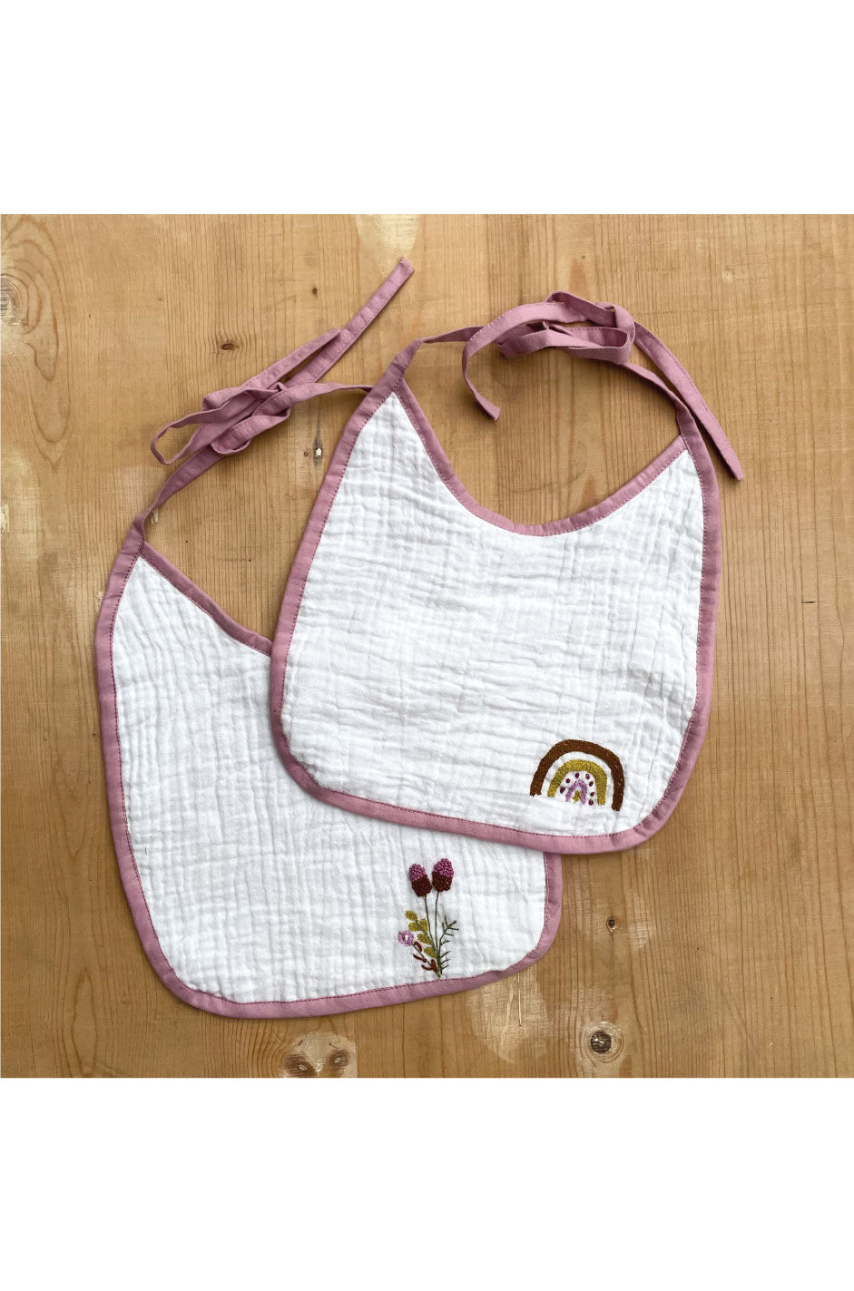 Crinkled Muslin Bibs