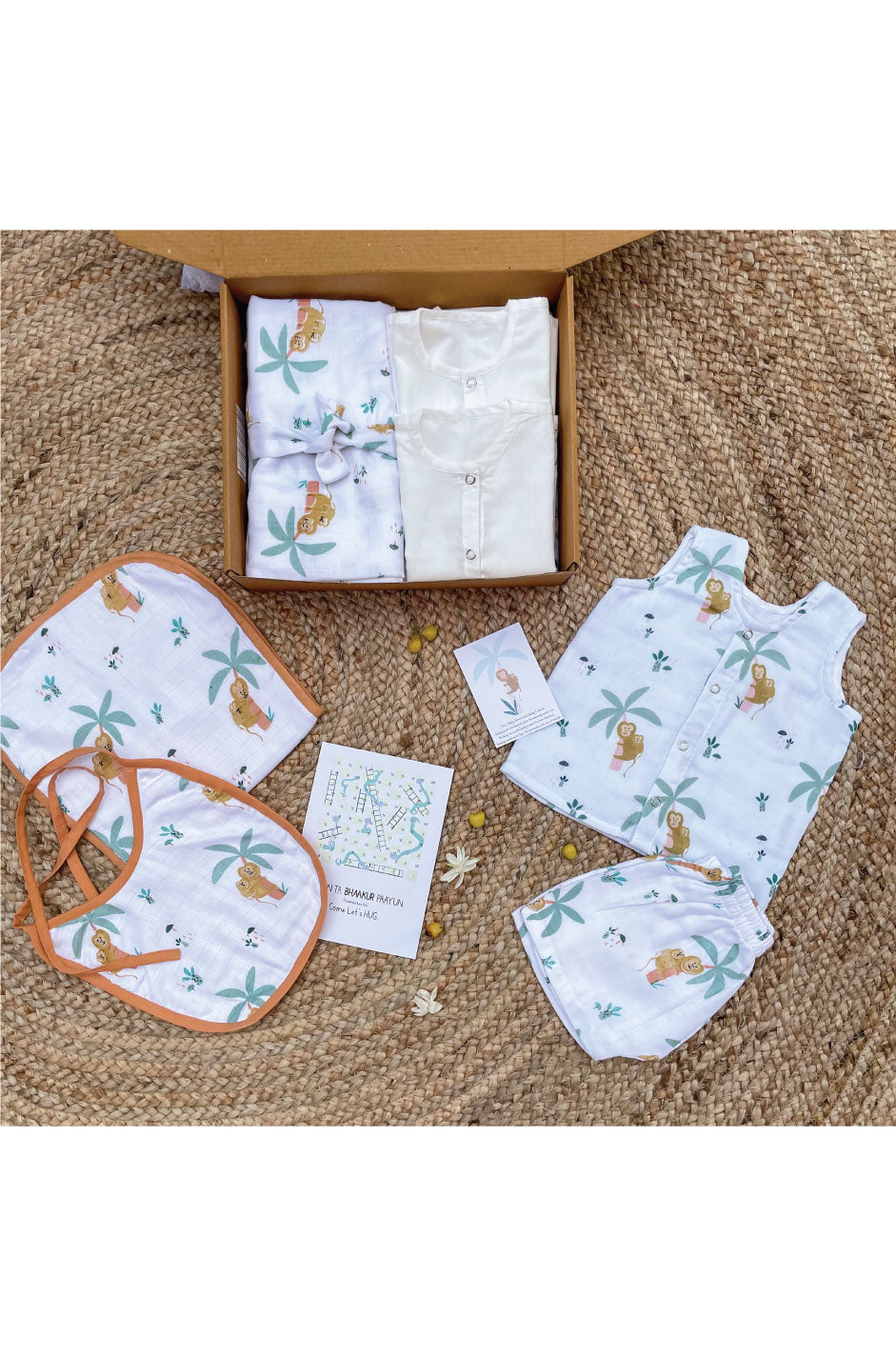 Monkeying Around Muslin Mini Gift Bundle(6 Articles)