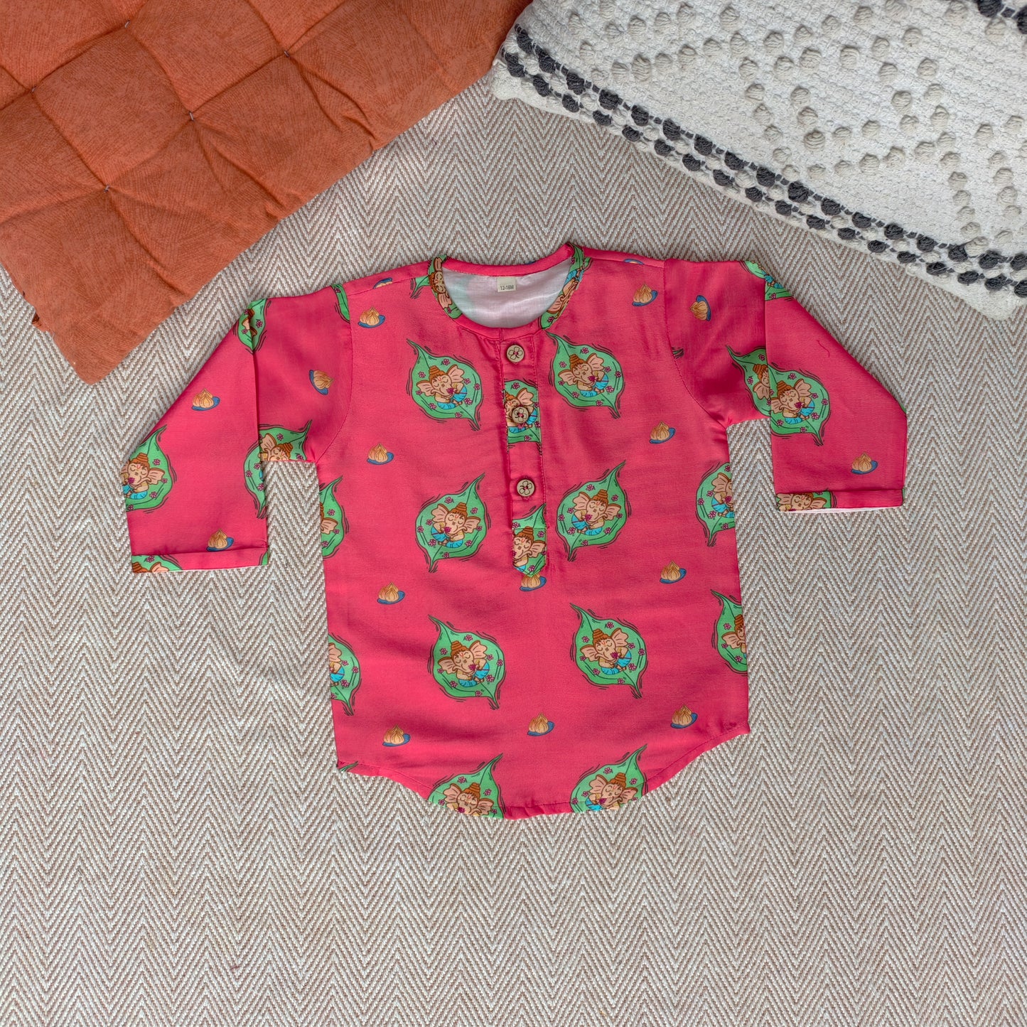 Mul Chanderi Unisex 'In the Light of Lord Ganesha' Kurta