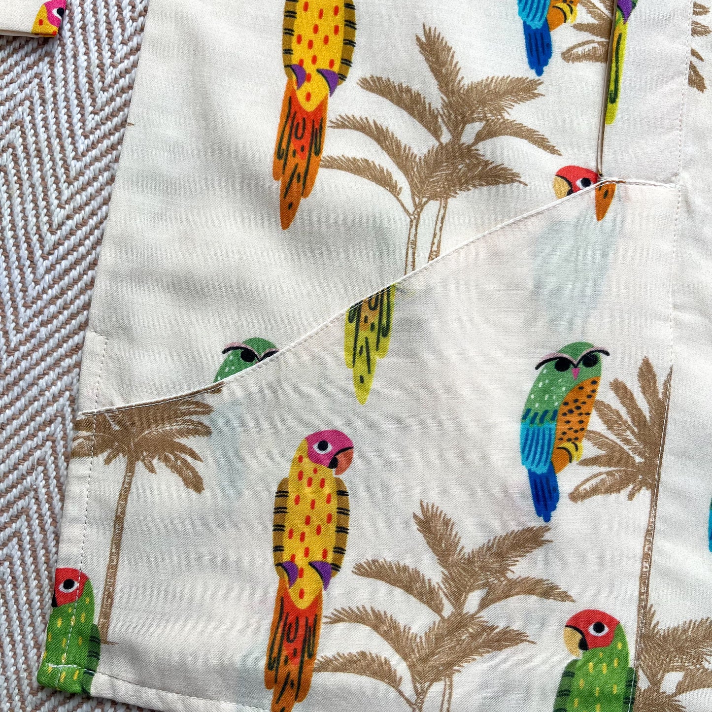 Mul Chanderi 'Parrot Party' Kurta Set for Boys