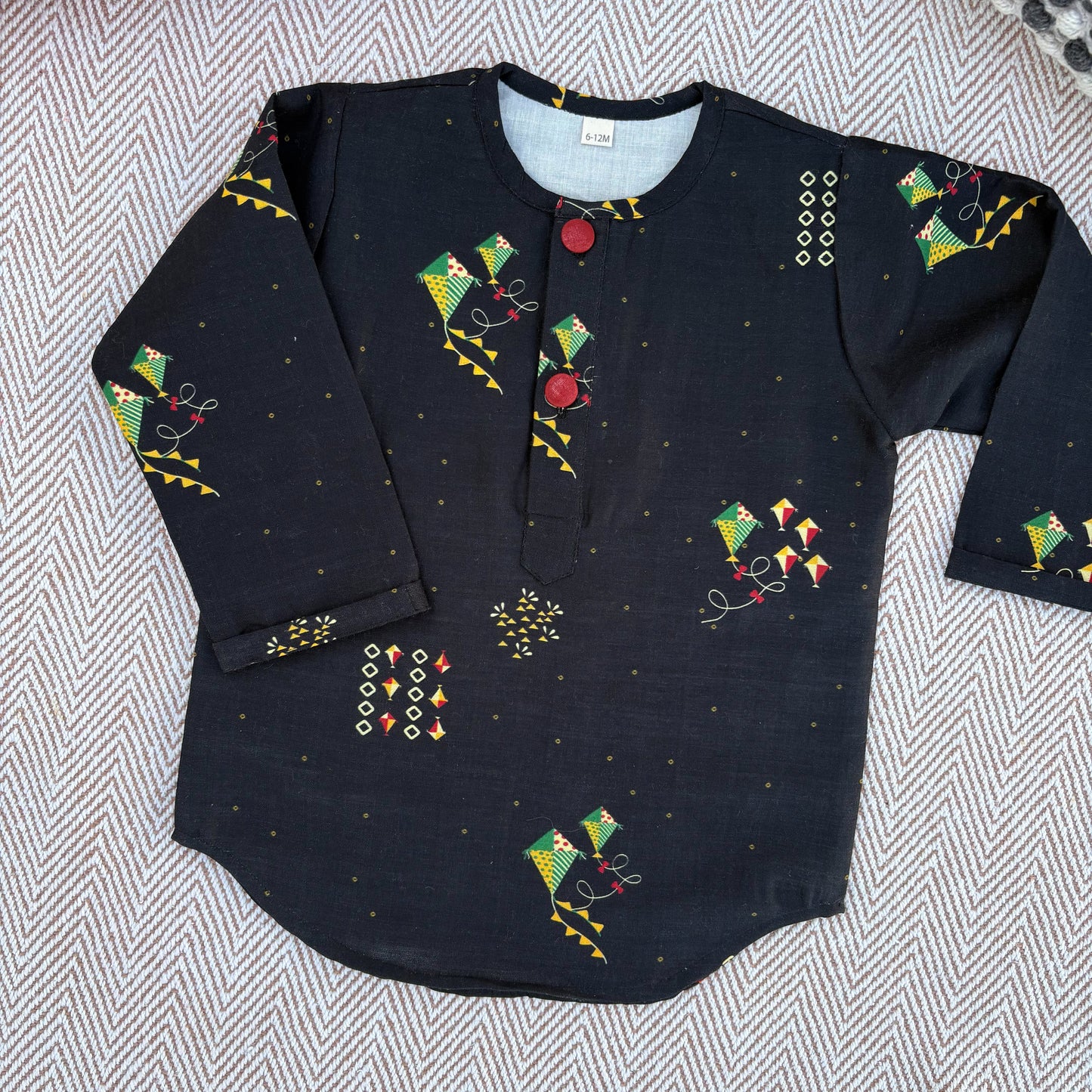 Chanderi Unisex Black Bandhej Kites Print Kurta