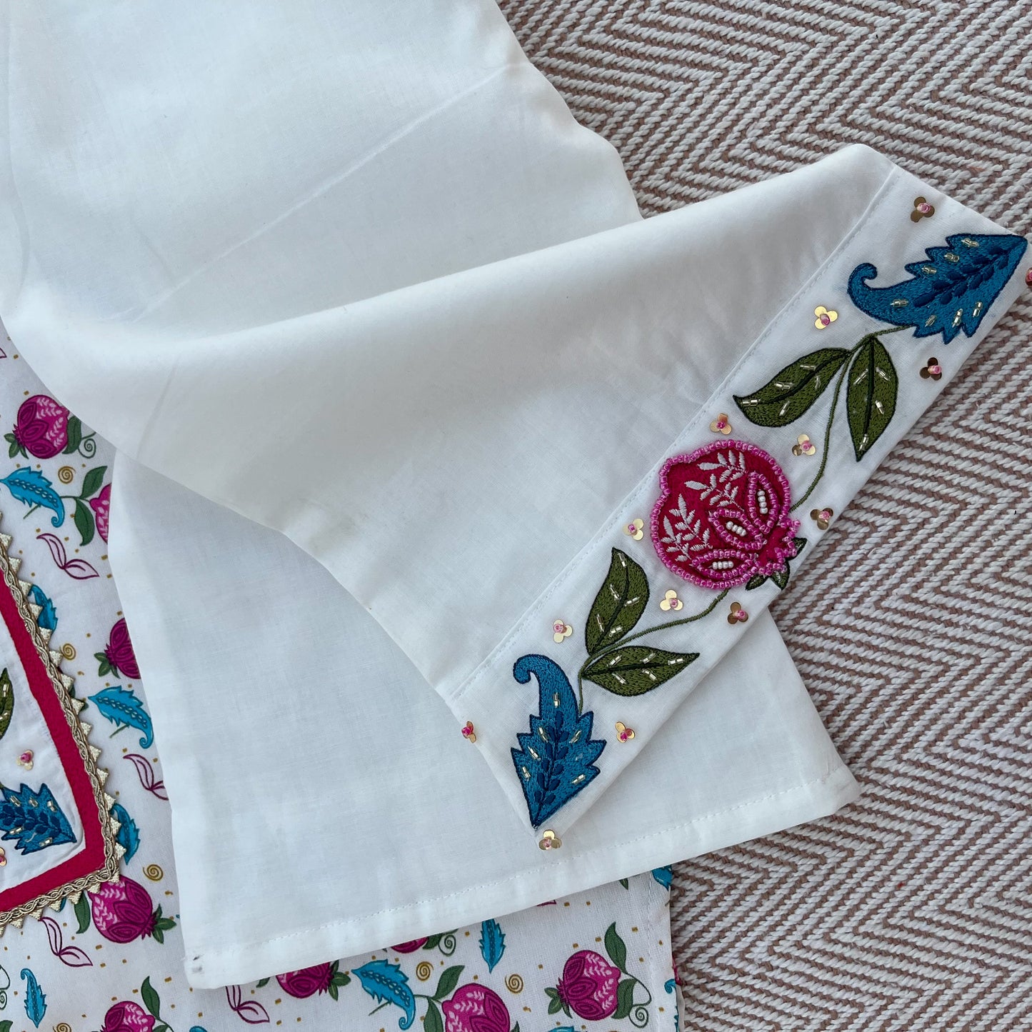 Chanderi 'Anaar and Peacock' Embroidered Kurta set for Girls