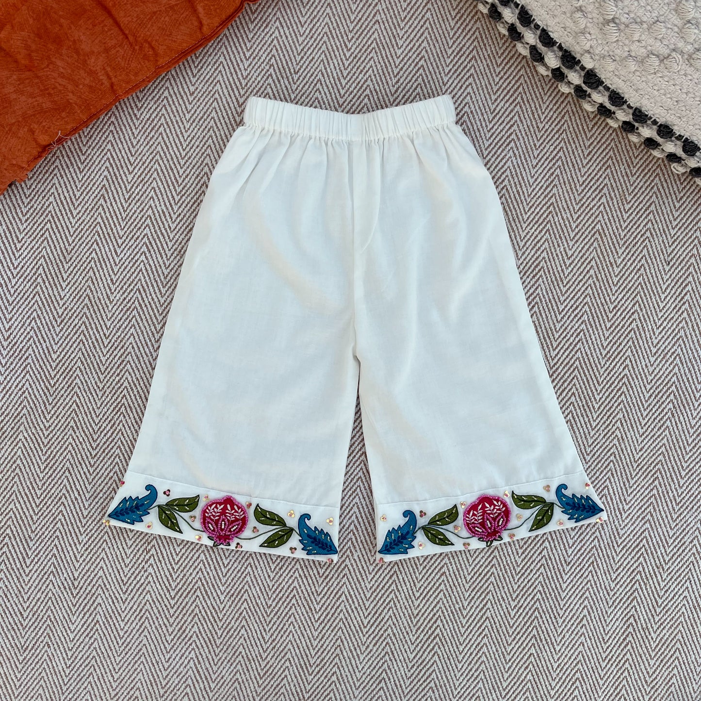 Chanderi 'Anaar and Peacock' Embroidered Kurta set for Girls