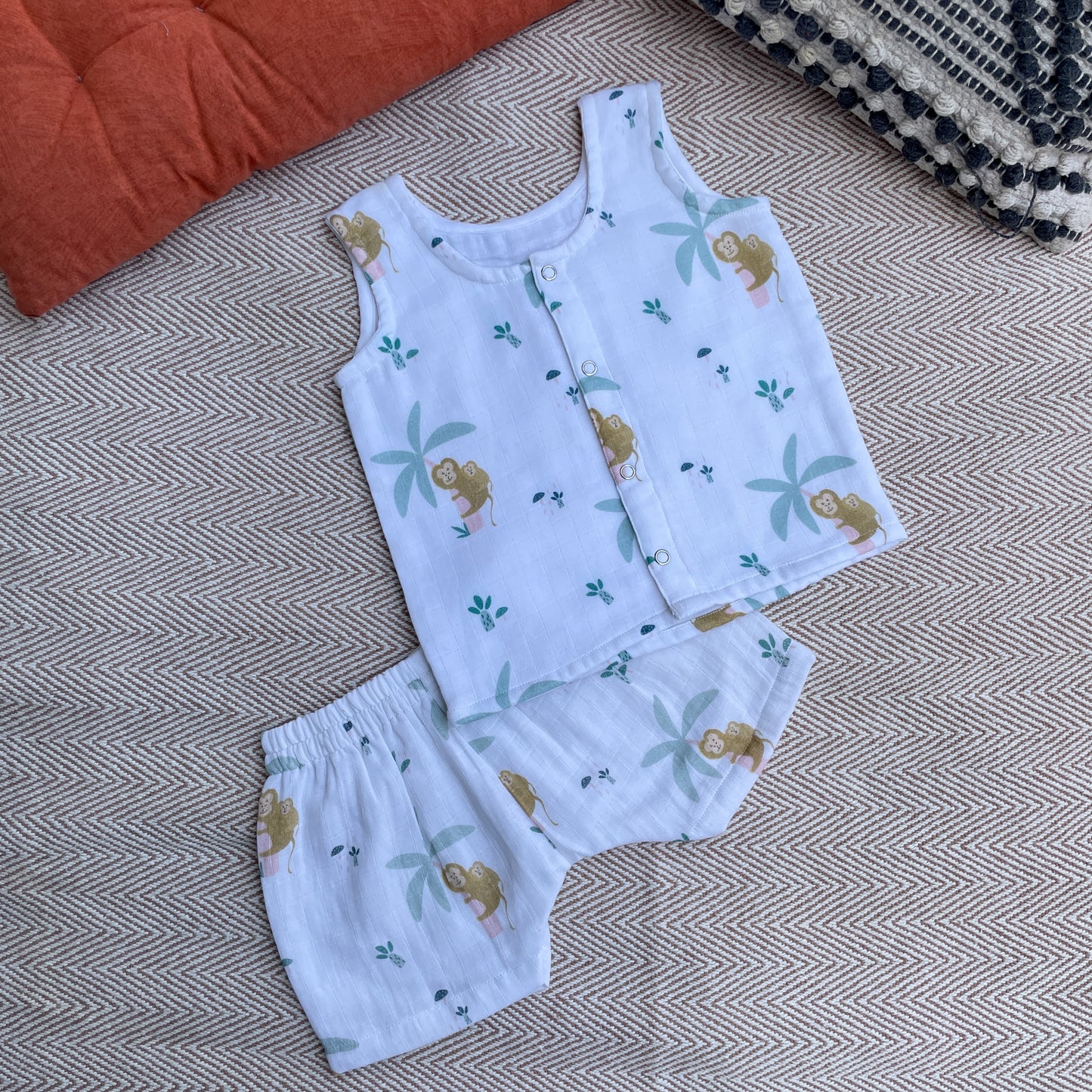 Monkeying around muslin set