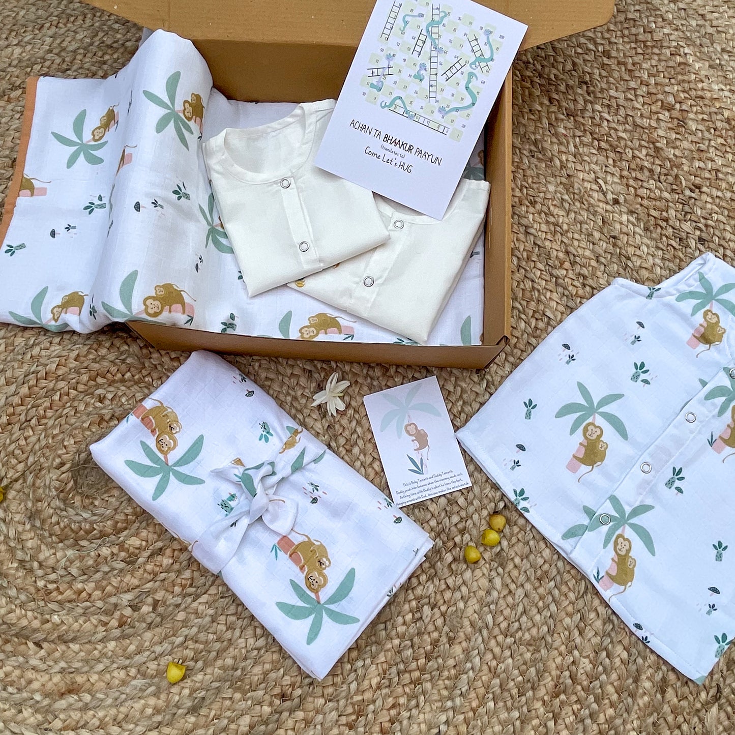 Monkeying Around Muslin Jumbo Gift Bundle(8 articles)
