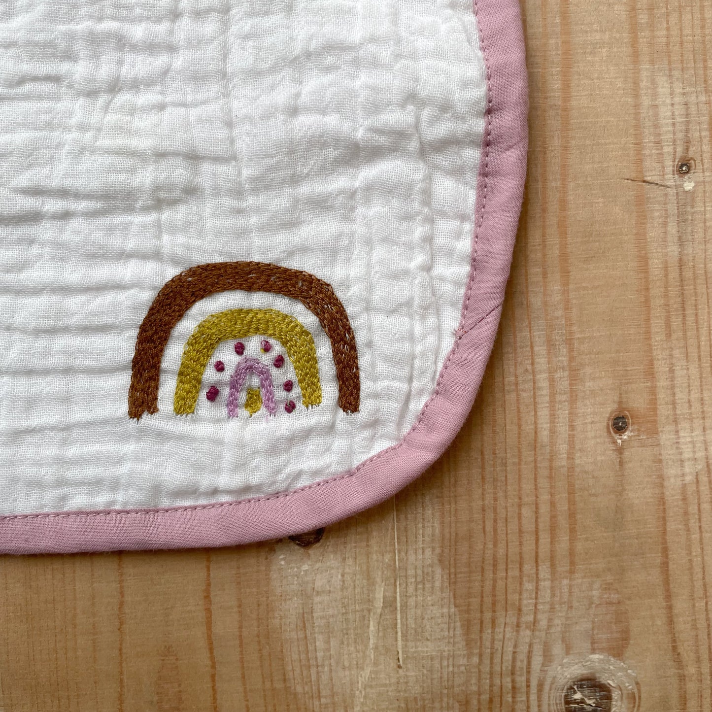 Crinkled Muslin Bibs for Babies