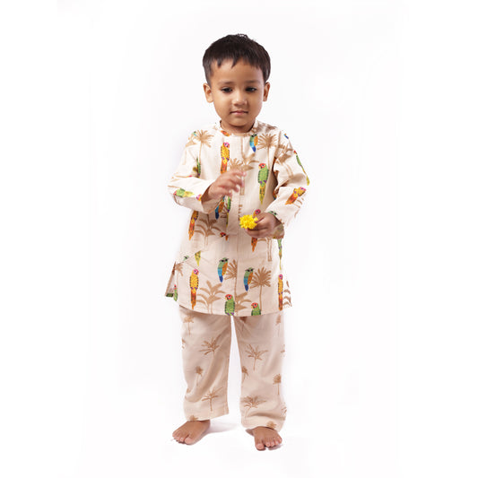 Mul Chanderi 'Parrot Party' Kurta Set for Boys