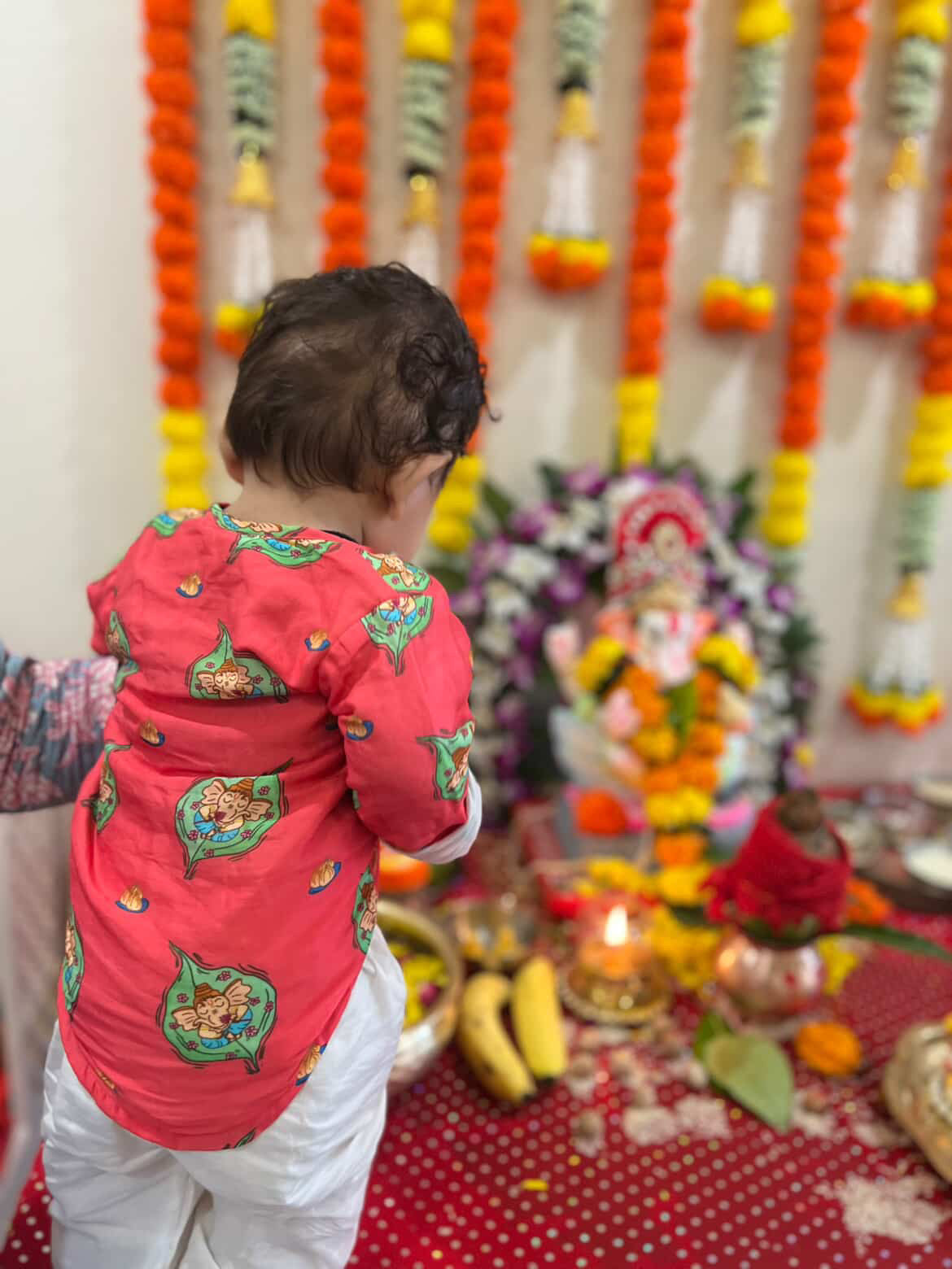 Chanderi Unisex 'In the Light of Lord Ganesha' Kurta Set