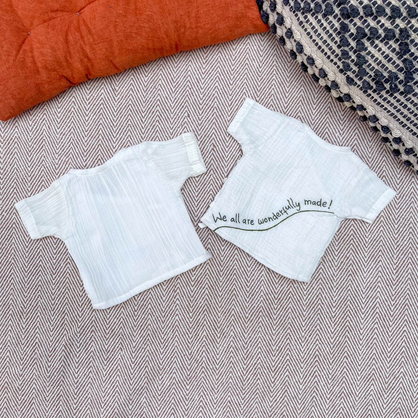 Angrakha Jhablas for premature babies (Crinkled Muslin)