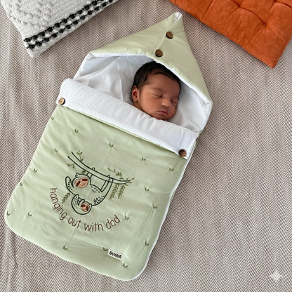 "Hanging Out with Dad" baby carrier nest