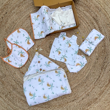 Monkeying Around Muslin Jumbo Gift Bundle(8 articles)