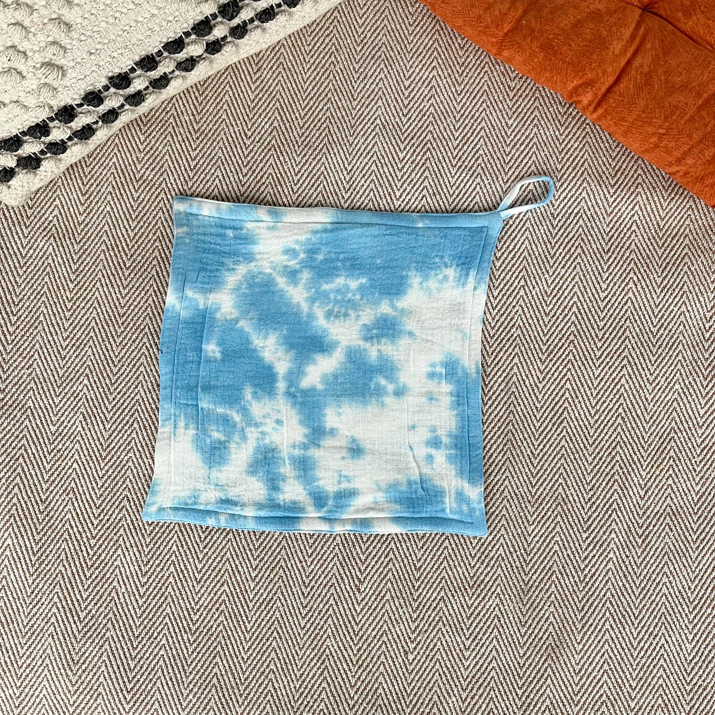 Tie-Dye crinkled muslin wash cloth