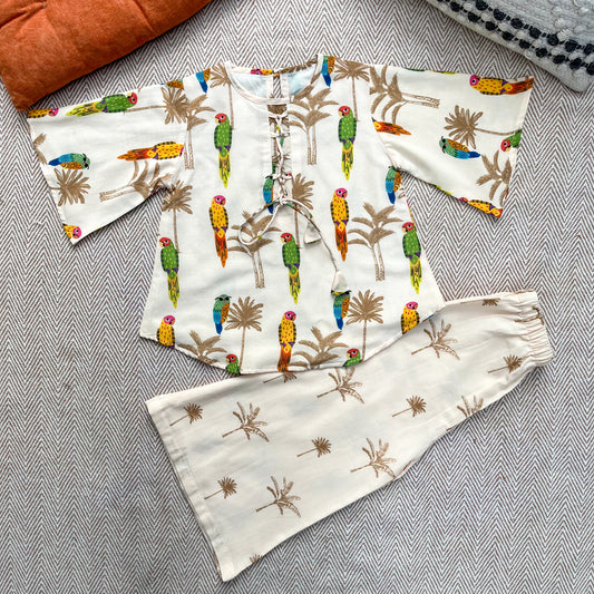 Mul Chanderi 'Parrot Party' Kurta Set for Girls