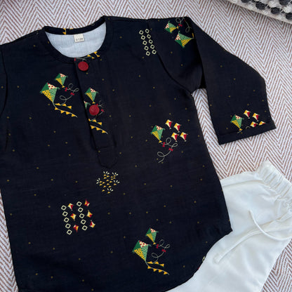 Chanderi Unisex Black Bandhej Kites Print Kurta Set