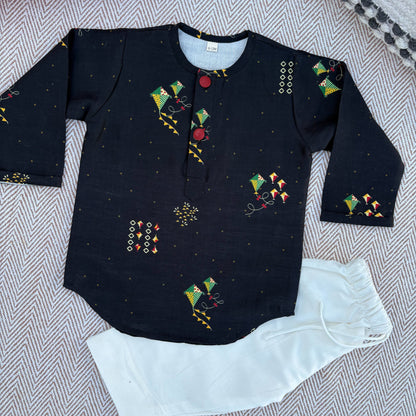 Chanderi Unisex Black Bandhej Kites Print Kurta Set