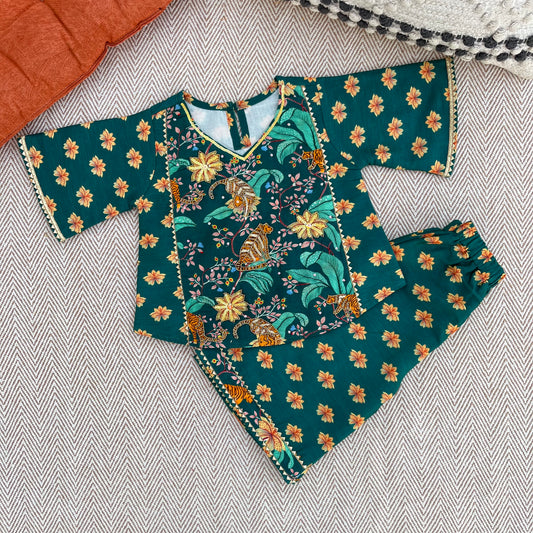 Chanderi "Bhaagh ki kahaani" Kurta set for Girls