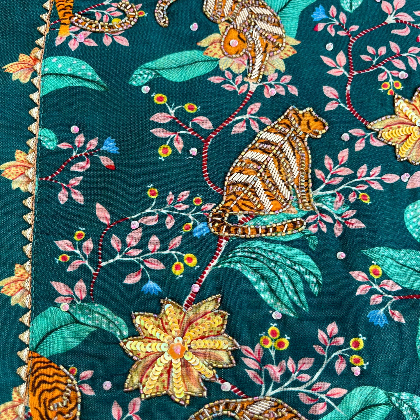Chanderi "Bhaagh ki kahaani" Kurta set for Girls
