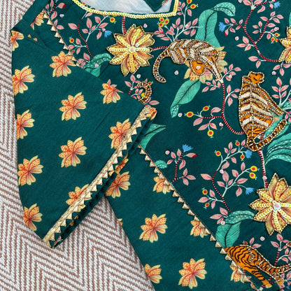 Chanderi "Bhaagh ki kahaani" Kurta set for Girls