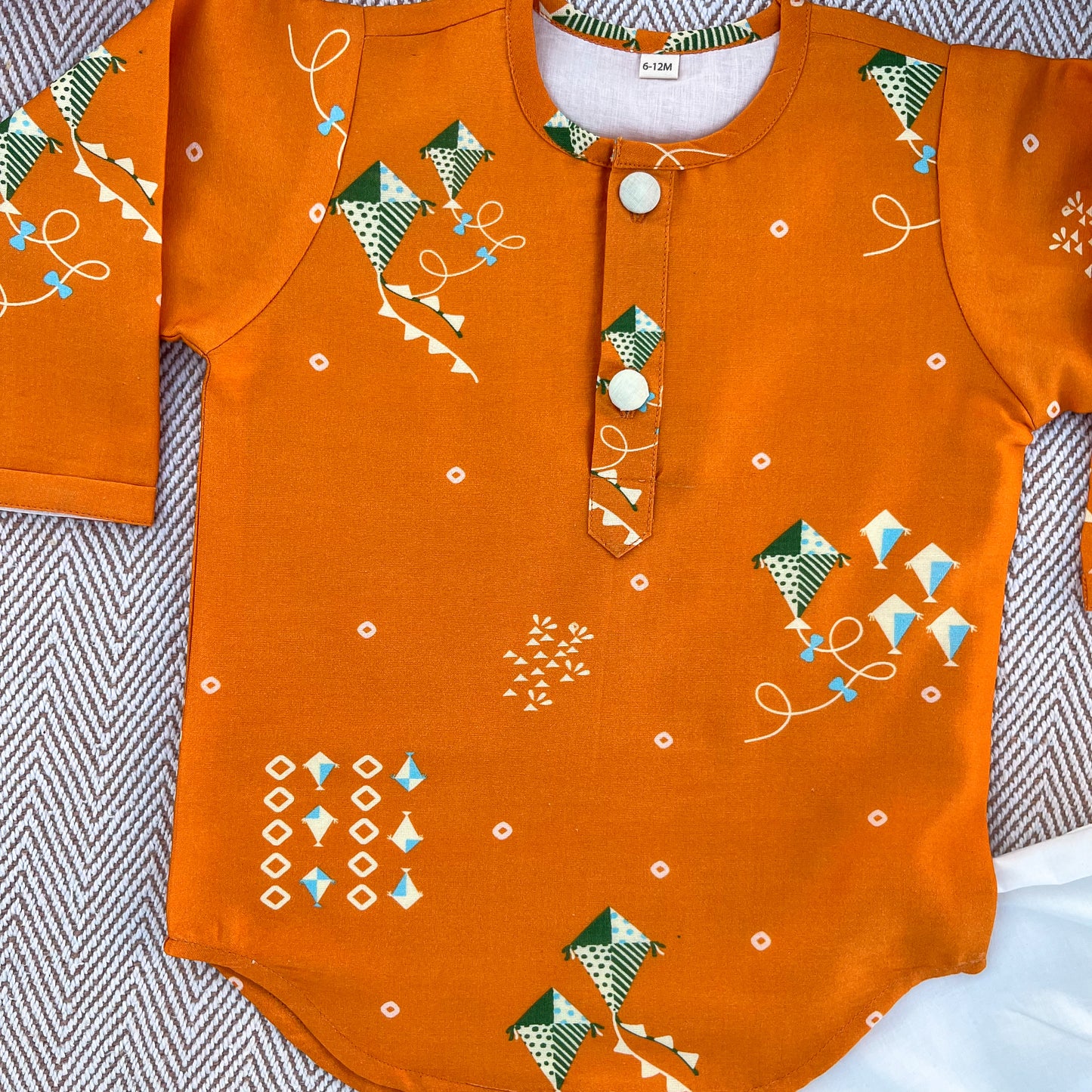 Chanderi Unisex Orange Bandhej Kites Print Kurta Set