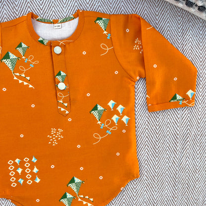 Chanderi Unisex Orange Bandhej Kites Print Kurta